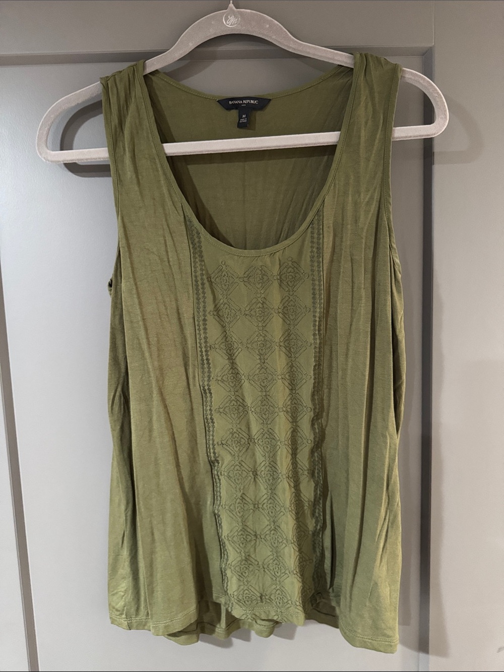 Banana Republic Olive Green Embroidered Scoop Neck Tank